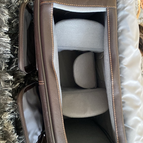 NWT Jack by Jill-e Genuine Leather Camera/Video Travel Bag - Large - Picture 10 of 14